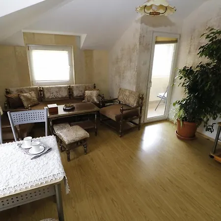 Apartment даунтаун търново *